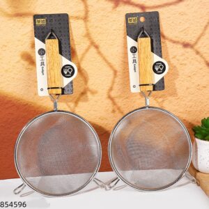 8198 Clamp Wood 18cm Mesh Strainer - Image 1