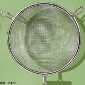 8198 Clamp Wood 18cm Mesh Strainer - Image 3
