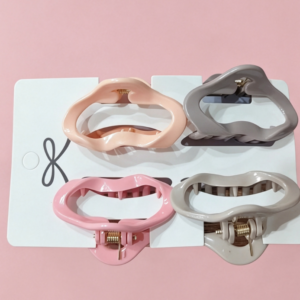 Irregular Wavy Hollow Hair Claw Clip4pcs - Image 1