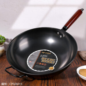 Abbott Fields 34 Wooden Handle Iron Ion Frying Pan w/Ears - Image 1