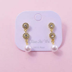 Floral Shimmer Pearl Earrings - Image 1