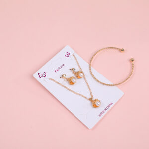 Little Bee Pearl Necklace, Earrings and Bracelet Set - Image 3
