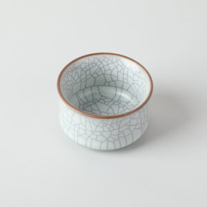 Handed down Tianqing Ru kiln drum shaped teacup 50ml - Image 2