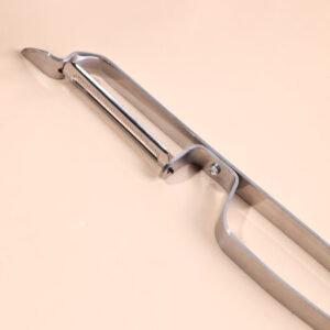 Stainless steel pointed peeler-029 - Image 4