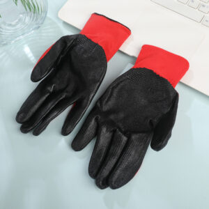 32g Red & Black Nitrile Gloves - A-3123 - Image 3