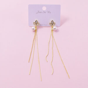 Leaf Pearl Long Chain Earrings - Image 1