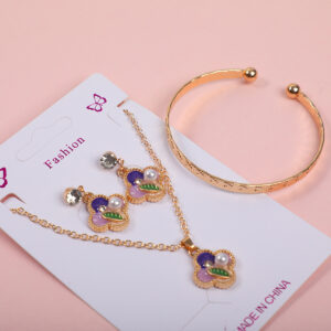 Purple Flower Pearl Necklace, Earrings and Bracelet Set - Image 3