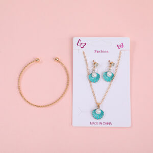 Green Shell Pearl Necklace, Earrings and Bracelet Set - Image 1