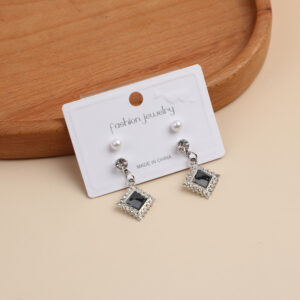 Pearl and diamond earrings (two pairs)-20 - Image 1