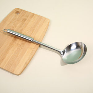 Magnetic steel-handled soup ladle - Image 2