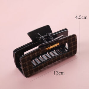 Letter Square Hair Claw 13cm - Image 3