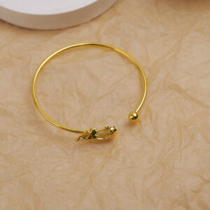Golden Double-Clasp Bracelet - 9 - Image 1