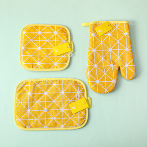 Cotton and linen yellow checkerboard heat insulation pad 17*17 - Image 3