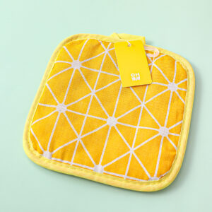 Cotton and linen yellow checkerboard heat insulation pad 17*17 - Image 4