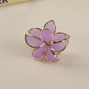 Gold-Edged Plumeria Hair Claw 8cm - Image 2