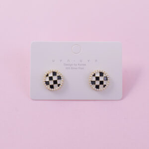 Round Mini Pearl Earrings - Image 1