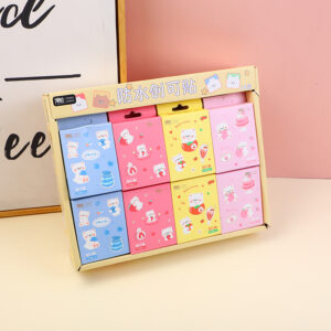 Berry bear boxed band-aid 20pcs - Image 1