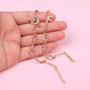 Random Mixed Style Golden Moderate Luxury Fashion Bracelet-7 - Image 3