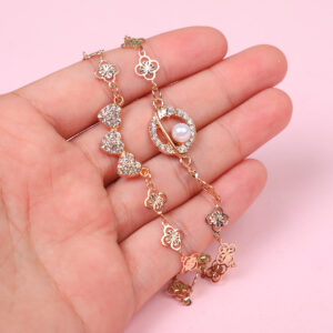 Random Mixed Style Golden Moderate Luxury Fashion Bracelet-11 - Image 4