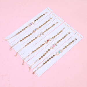 Random Mixed Style Golden Moderate Luxury Fashion Bracelet-2 - Image 3