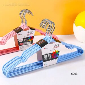 6003 Non-slip Hanger - Image 1
