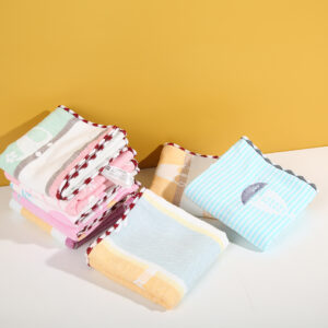 Gauze cartoon edging children's towel 25*50 - Image 1