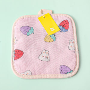 Cotton and linen strawberry heat insulation pad 17*17 - Image 1
