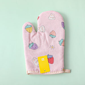 Cotton and linen strawberry heat insulation gloves - Image 1