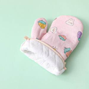 Cotton and linen strawberry heat insulation gloves - Image 4