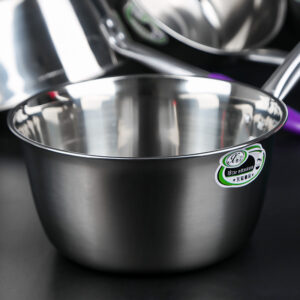 Short plastic handle water ladle - Image 3
