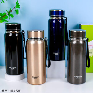 8353 Vacuum Insulated Bottle 800ml - Image 1