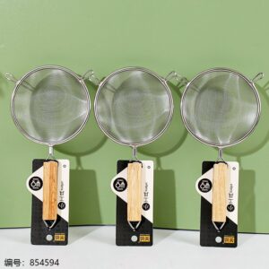 8198 Clamp Wood 14cm Mesh Strainer - Image 2