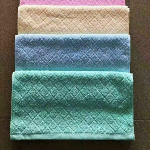 Diamond pattern towel 70*30cm - Image 1