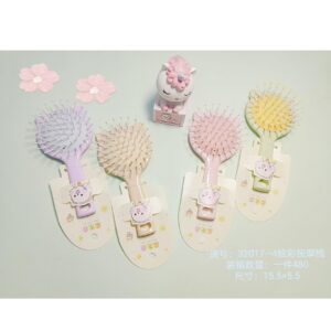 Colorful Massage Comb 32017-4 - Image 1