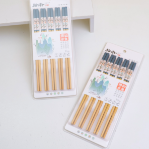 8687 Nine Fish Pattern Chopsticks 10 Pcs - Image 1