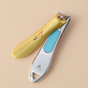 Oval gold nail clippers - Image 1
