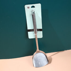 Kitchen turner with magnetic steel handle - Image 1