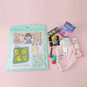 OHWOW Grand Gift Bag - Image 7