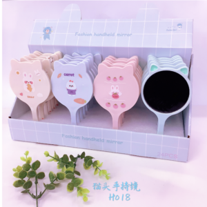 Cat Head Handle Mirro - Image 1