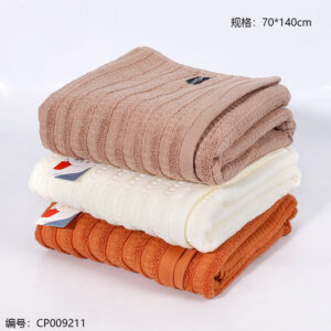 236 Cotton Flower Bath Towel - Image 3