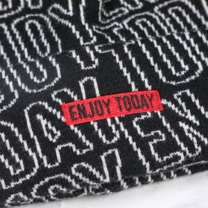 Fashionable letter knitted hat-black - Image 5