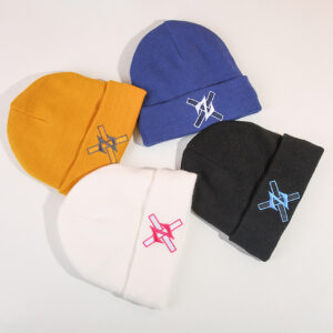 Fashionable letter thickened knitted hat-black - Image 3
