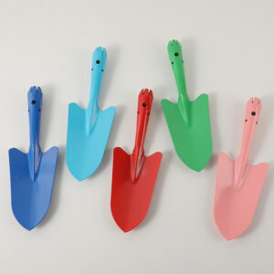 Beach toy iron pointed shovel 999 - Image 1