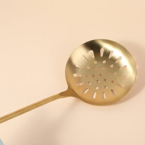 Gold-plated colander with wood handle - Image 2