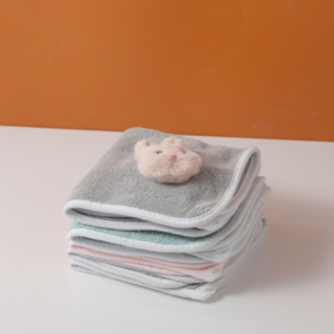 Carrot rabbit hand towel 30x30-104 - Image 1