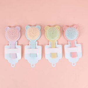 Candy color bear airbag comb - Image 1