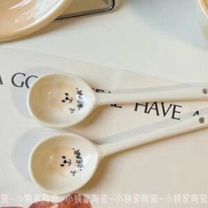 Influencer small warm bear ceramic flat spoon - Image 1