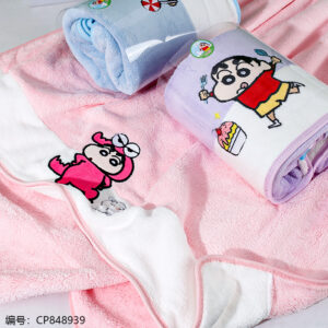 25031 Crayon Shin-chan Bath Towel - Image 3