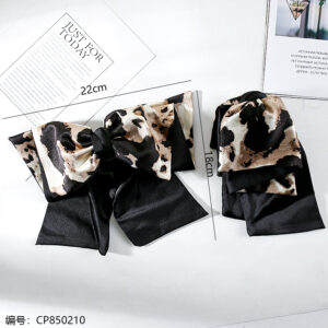 Leopard silk braid claw clip 12 pcs - Image 2
