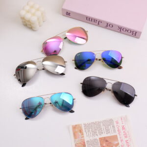 Unisex Fashion Sunglasses - Model E - Image 1